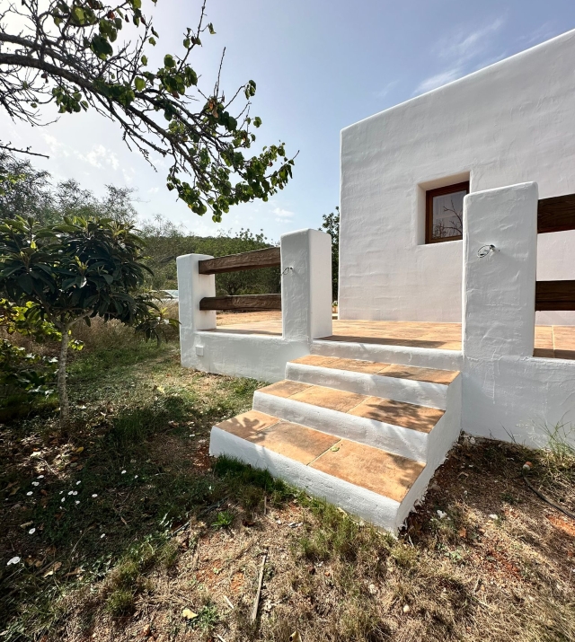 Resa Estates Ibiza finca te te koop for sale santa Gertrudis stairs exterior.jpg